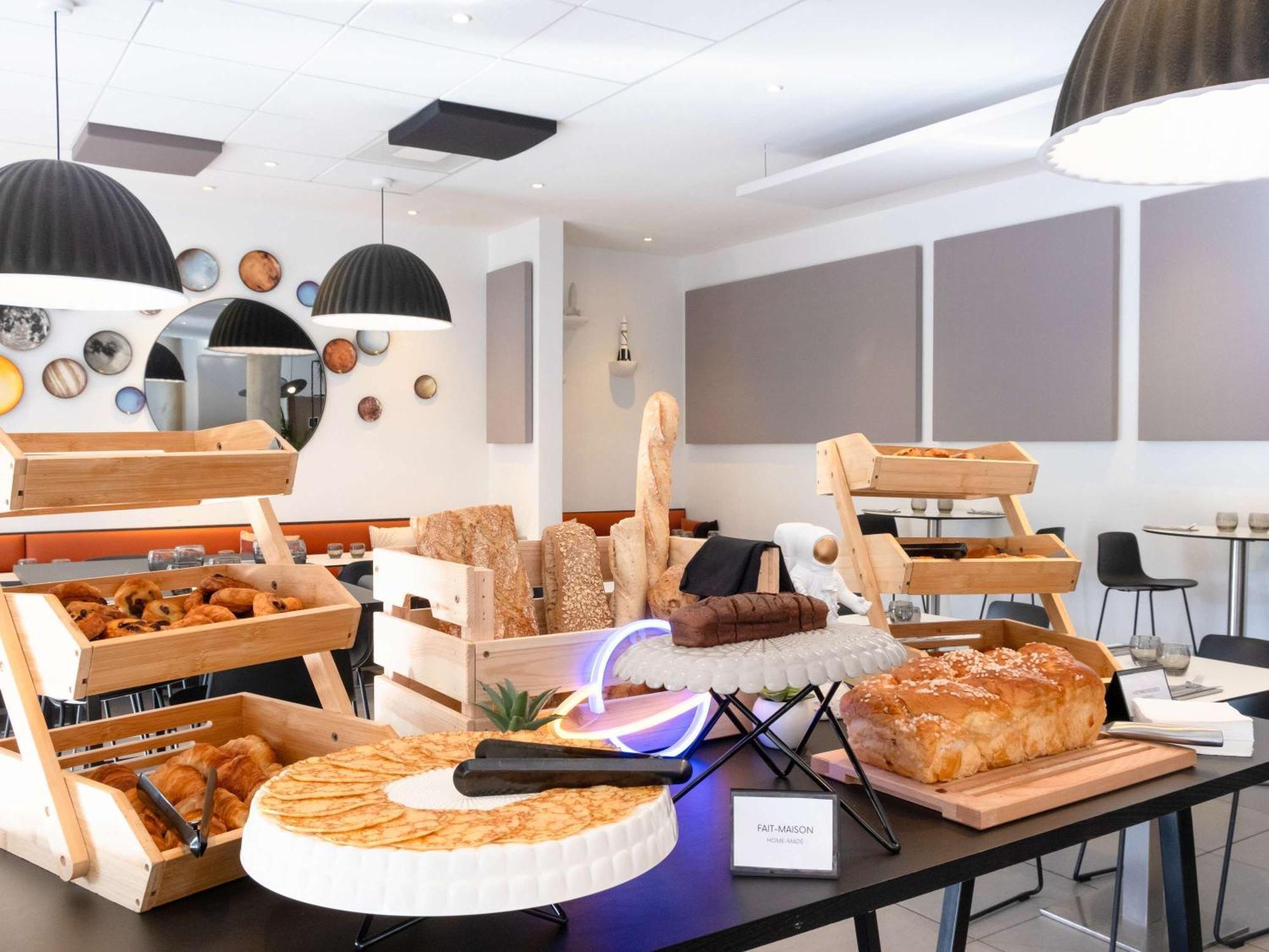Ibis Styles Toulouse Cite Espace Экстерьер фото